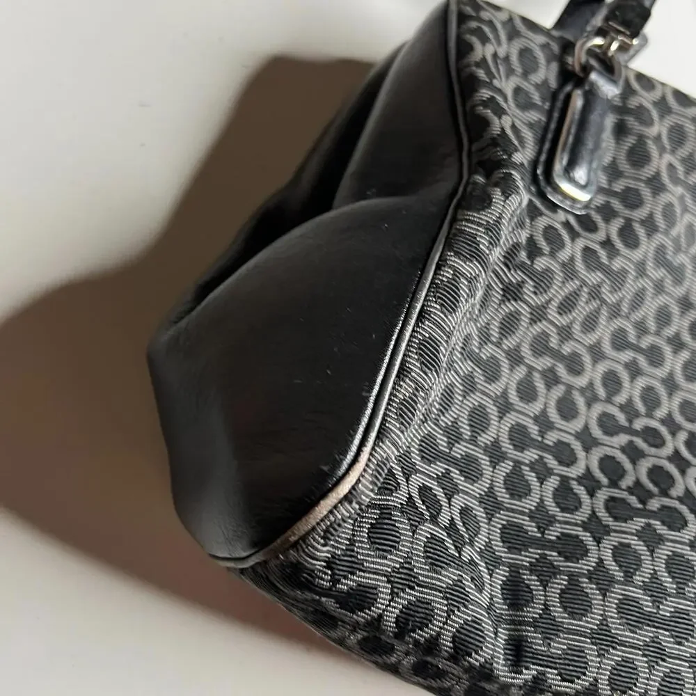 Coach authentic signature